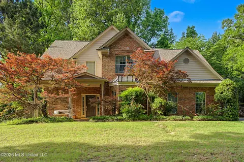 2110 Tall Tree Dr, Horn Lake, MS 38637