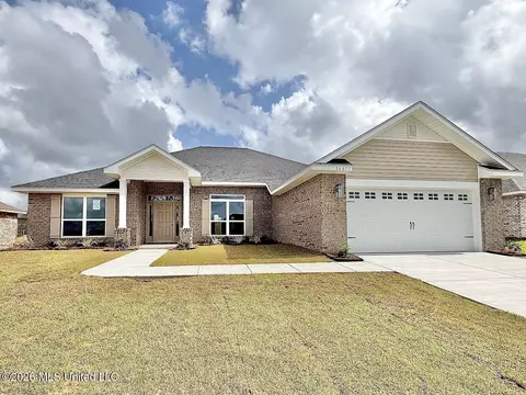 14875 Fritz Cir, Gulfport, MS 39503