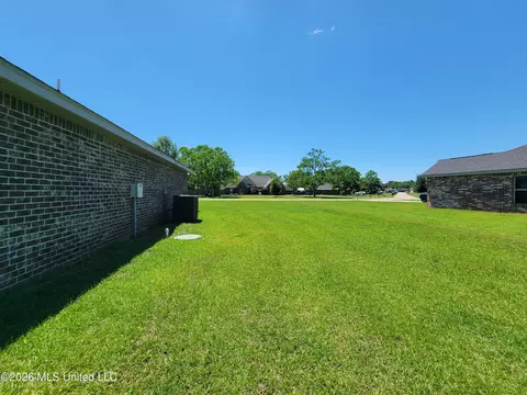 Exterior - 51 Mojave Ln, Picayune, MS 39466 photo 6 of 8