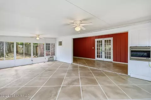 Exterior - 300 Whippoorwill Rd, Brandon, MS 39047 photo 3 of 9