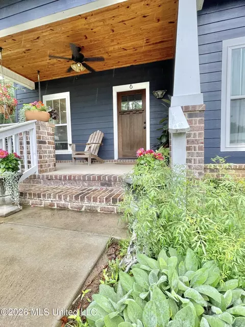 Exterior - 6 Third Ave, Lucedale, MS 39452 photo 3 of 5