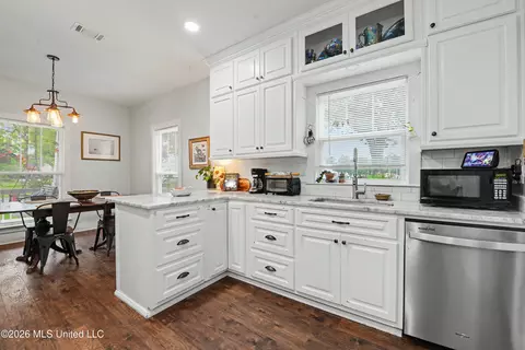 Kitchen - 6 Third Ave, Lucedale, MS 39452 photo 2 of 5