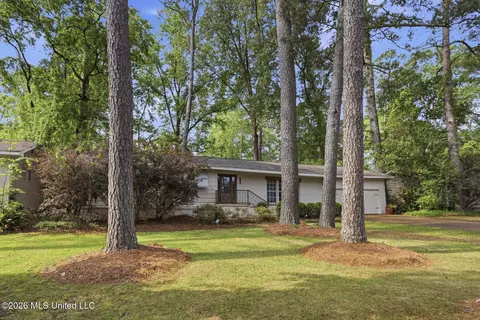1719 Wilhurst St, Jackson, MS 39211