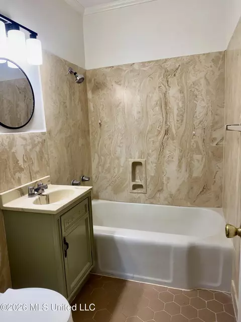 Bath - 3605 Ridgewood Rd, Natchez, MS 39120 photo 2 of 2