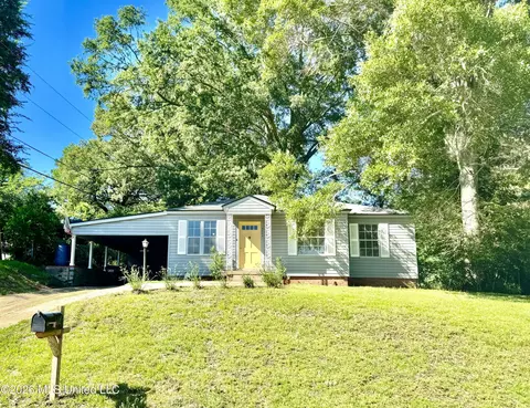 3605 Ridgewood Rd, Natchez, MS 39120