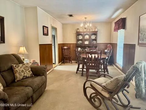 Dining - 11 Pond Meadow Rd, Natchez, MS 39120 photo 3 of 3