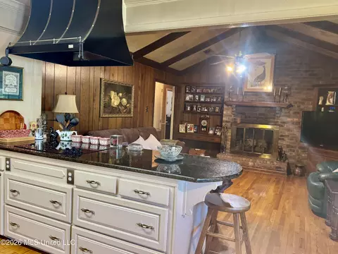 Kitchen - 11 Pond Meadow Rd, Natchez, MS 39120 photo 1 of 7