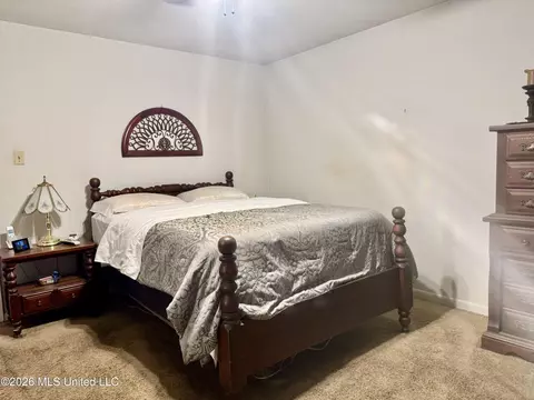 Bedroom - 11 Pond Meadow Rd, Natchez, MS 39120 photo 4 of 5