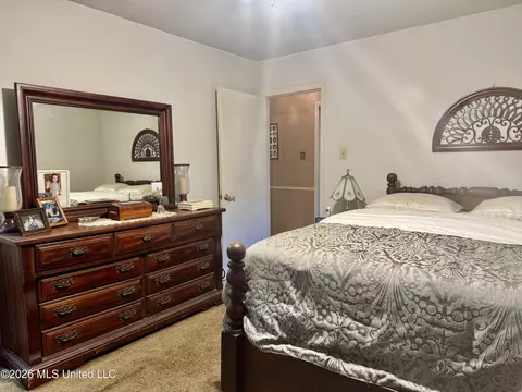 Bedroom - 11 Pond Meadow Rd, Natchez, MS 39120 photo 3 of 5