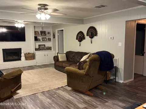 Living - 3115 River Ridge Rd, Summit, MS 39666 photo 1 of 2