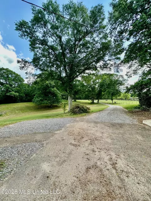 Exterior - 3115 River Ridge Rd, Summit, MS 39666 photo 7 of 8