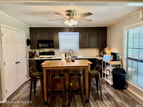 Kitchen - 3115 River Ridge Rd, Summit, MS 39666 photo 3 of 5