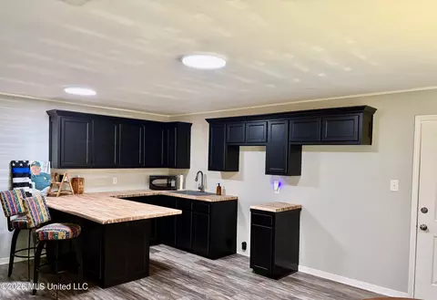Kitchen - 3115 River Ridge Rd, Summit, MS 39666 photo 5 of 5