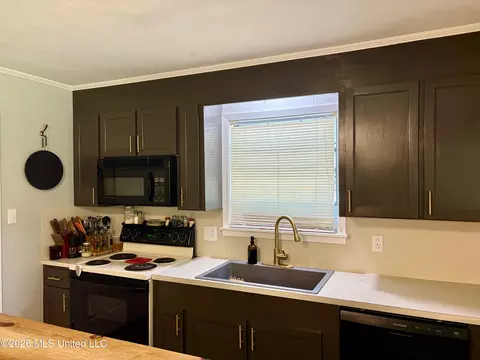 Kitchen - 3115 River Ridge Rd, Summit, MS 39666 photo 1 of 5