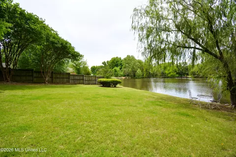 Exterior - 8939 Travis Dr, Olive Branch, MS 38654 photo 13 of 14
