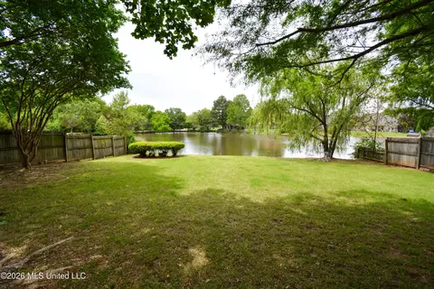 Exterior - 8939 Travis Dr, Olive Branch, MS 38654 photo 14 of 14