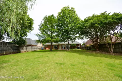 Exterior - 8939 Travis Dr, Olive Branch, MS 38654 photo 11 of 14