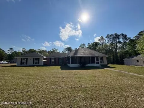 50 Smallwood Dr, Picayune, MS 39466
