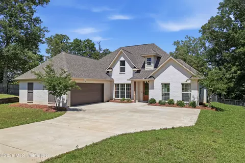 104 Azalea Cv, Madison, MS 39110