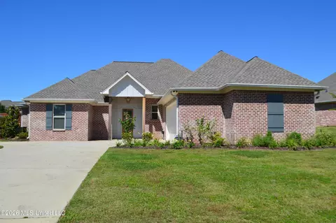 107 Catherine Blvd, Clinton, MS 39056