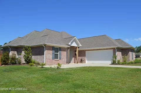 Exterior - 107 Catherine Blvd, Clinton, MS 39056 photo 2 of 9