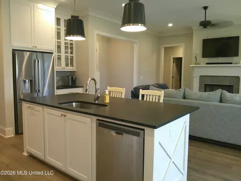 Kitchen - 107 Catherine Blvd, Clinton, MS 39056 photo 3 of 6