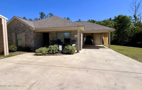 1421 Scr 66 Rd, Mize, MS 39116