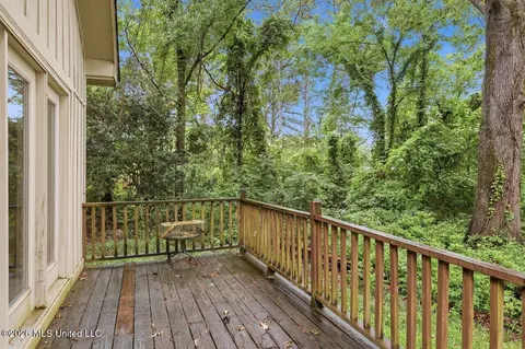 Exterior - 137 Lakeview Dr, Madison, MS 39110 photo 2 of 2