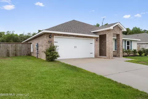 Other - 1004 Enclave Cir, Long Beach, MS 39560 photo 15 of 16