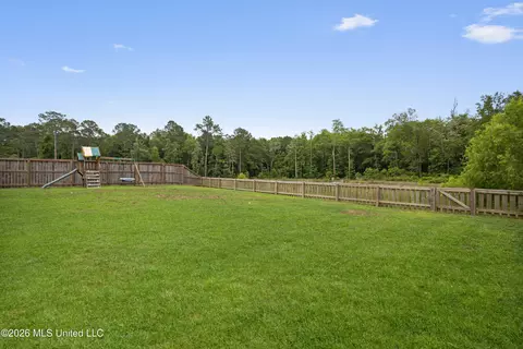 Exterior - 1004 Enclave Cir, Long Beach, MS 39560 photo 3 of 5