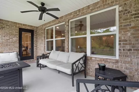 Exterior - 1004 Enclave Cir, Long Beach, MS 39560 photo 2 of 5