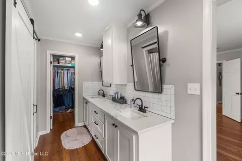 Bath - 1329 Grantham Rd, Sumrall, MS 39482 photo 1 of 4