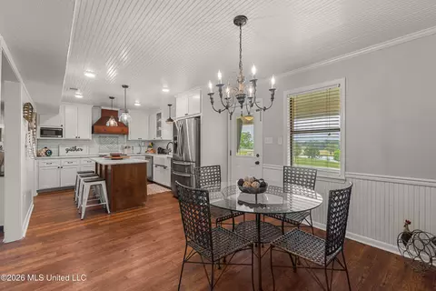 Dining - 1329 Grantham Rd, Sumrall, MS 39482 photo 2 of 2