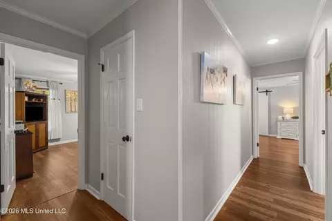 Entry Way - 1329 Grantham Rd, Sumrall, MS 39482 photo 4 of 5