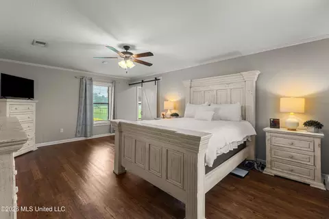 Bedroom - 1329 Grantham Rd, Sumrall, MS 39482 photo 3 of 9