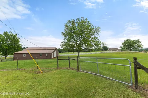 Exterior - 1329 Grantham Rd, Sumrall, MS 39482 photo 13 of 16