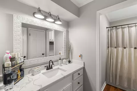 Bath - 1329 Grantham Rd, Sumrall, MS 39482 photo 3 of 4