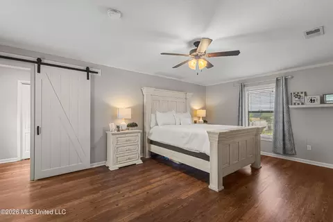 Bedroom - 1329 Grantham Rd, Sumrall, MS 39482 photo 2 of 9