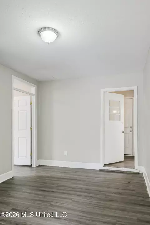 110 Dickson Dr, Brandon, MS 39042