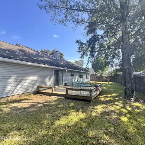 Exterior - 7828 Koko Pl, Diamondhead, MS 39525 photo 2 of 9