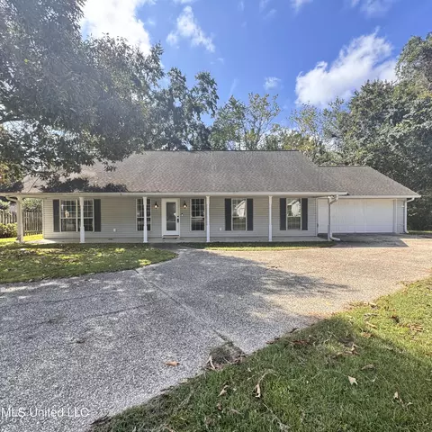 7828 Koko Pl, Diamondhead, MS 39525