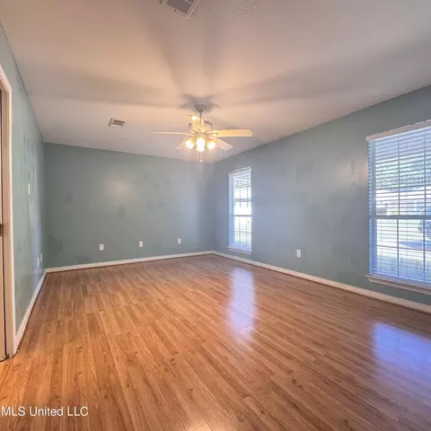 Living - 7828 Koko Pl, Diamondhead, MS 39525 photo 3 of 3