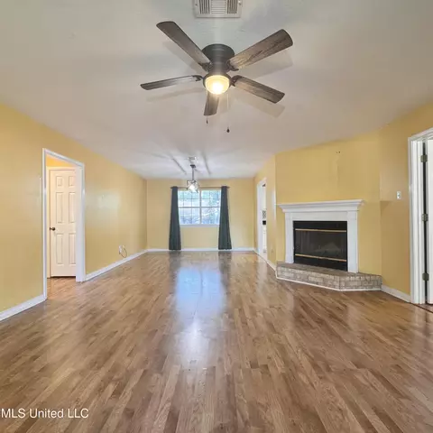 Living - 7828 Koko Pl, Diamondhead, MS 39525 photo 1 of 3