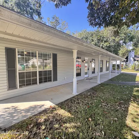 Exterior - 7828 Koko Pl, Diamondhead, MS 39525 photo 8 of 9