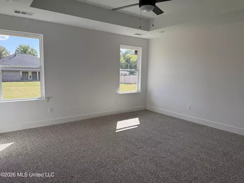 Bedroom - 8823 Jackson Ln, Olive Branch, MS 38654 photo 4 of 4