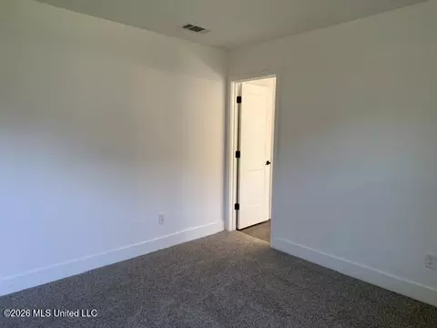 Bedroom - 8823 Jackson Ln, Olive Branch, MS 38654 photo 3 of 4
