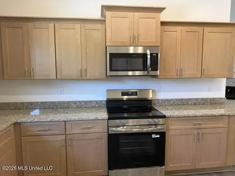 Kitchen - 8823 Jackson Ln, Olive Branch, MS 38654 photo 3 of 3