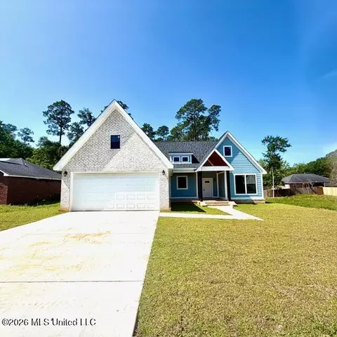 2313 Broadmoor Dr, Gautier, MS 39553