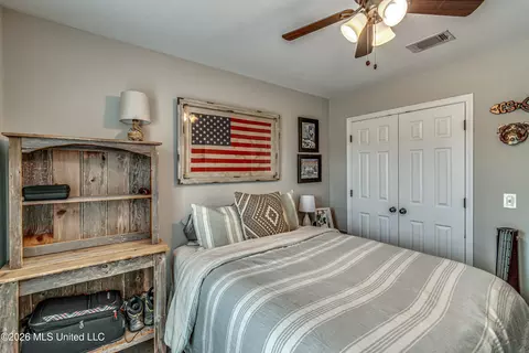 Bedroom - 1307 Augusta Dr, Brandon, MS 39042 photo 3 of 12