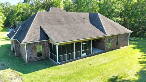 Exterior - 15548 Dobson Rd, Biloxi, MS 39532 photo 4 of 7